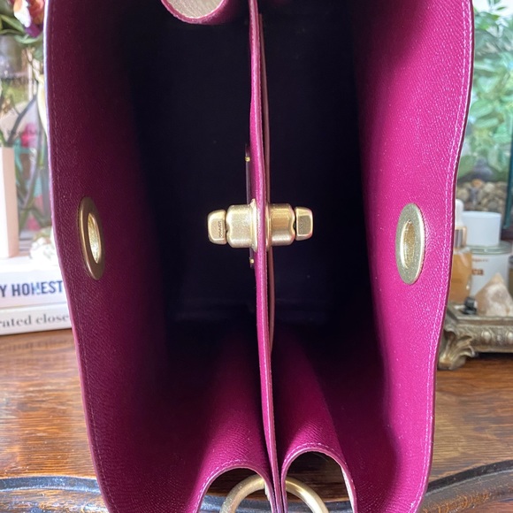 Coach Willow Bucket Bag NWT in Signature Canvas - Picture 6 of 7